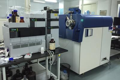纳升级超高效液相色谱-质谱联用仪