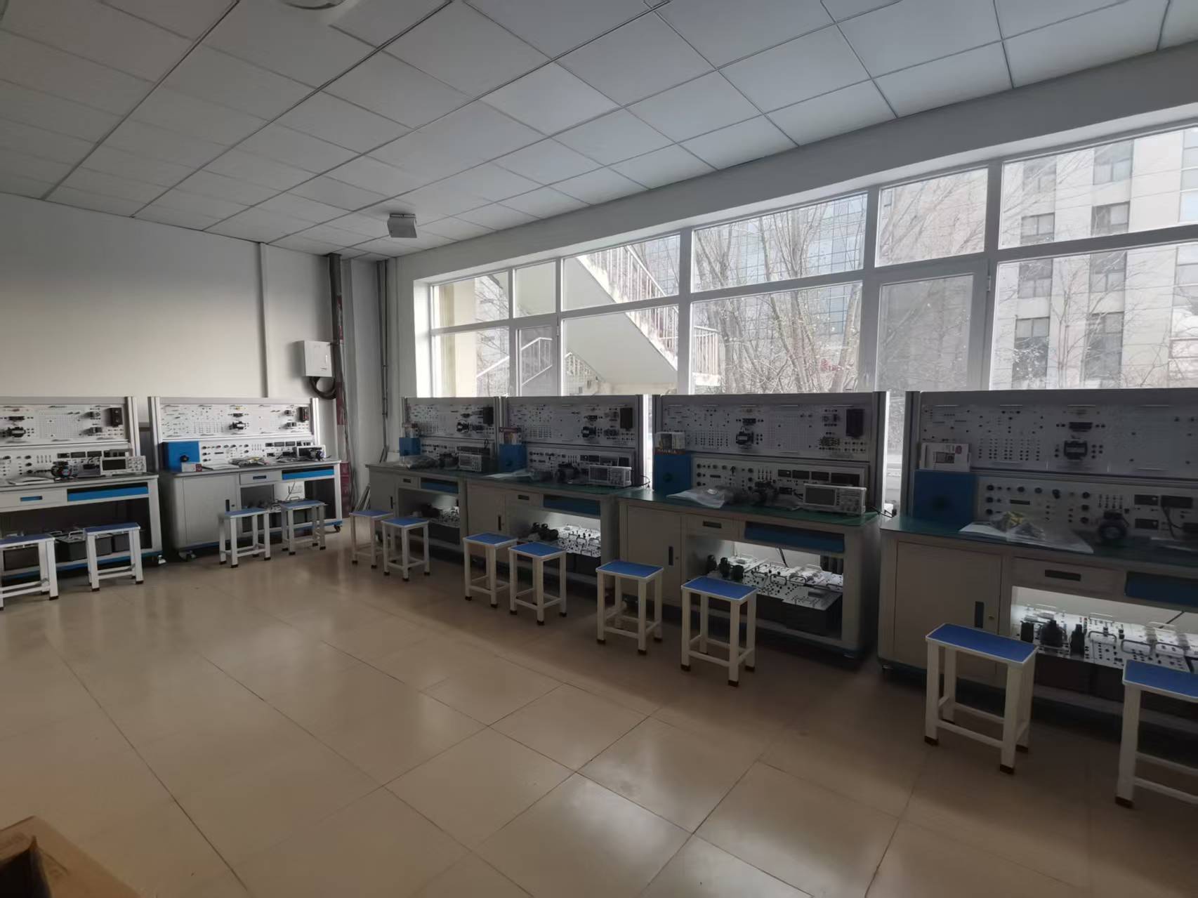 电工与电子实训平台